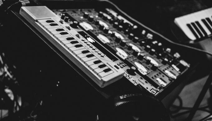 Eventempfehlung für Musikschaffende & Producer: "Produzier mich! Das A-Z der guten Zusammenarbeit zwischen Artist & Producer"